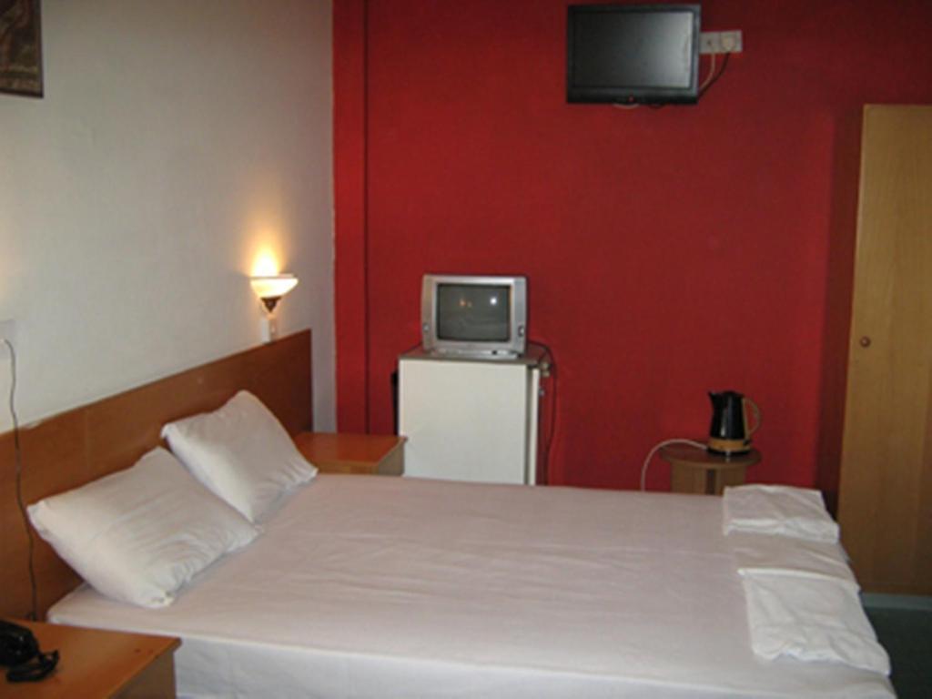 Sky Hotel Nicosia Værelse billede