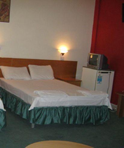 Sky Hotel Nicosia Værelse billede